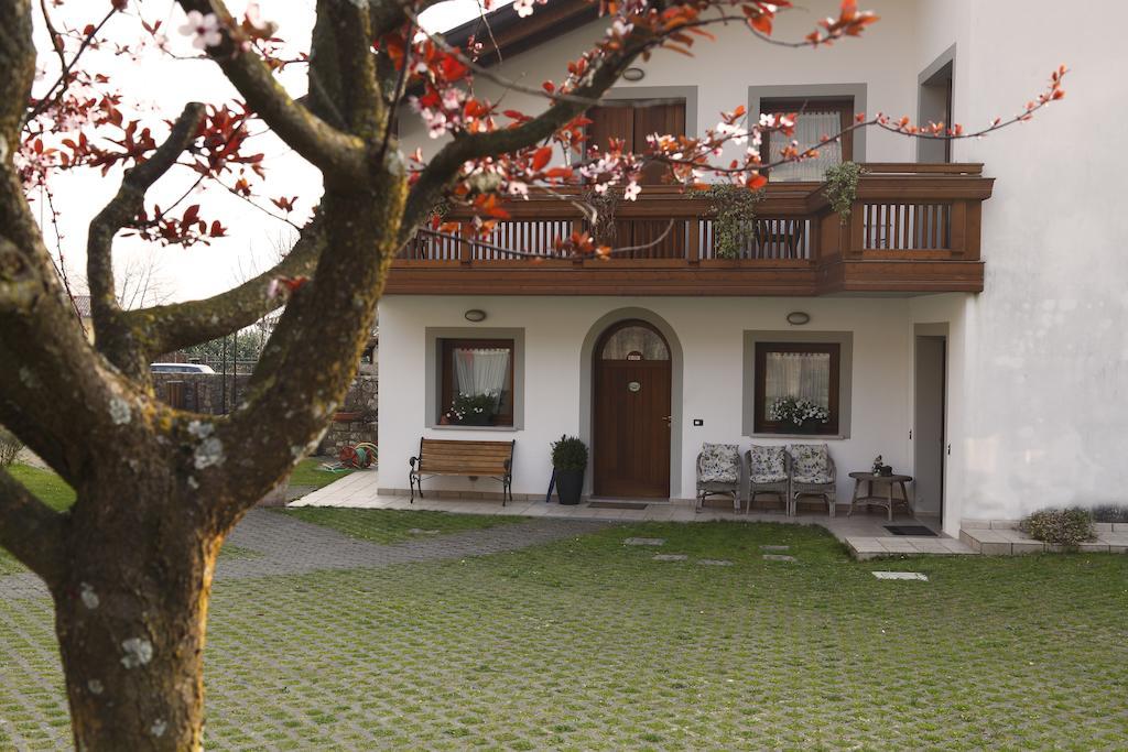 Bed and Breakfast Sentiero Valinis Fanna Exterior foto